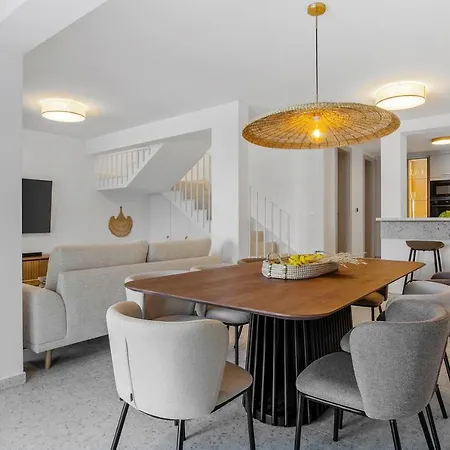 Villa Beachfront Larisa With Whirlpool, Media