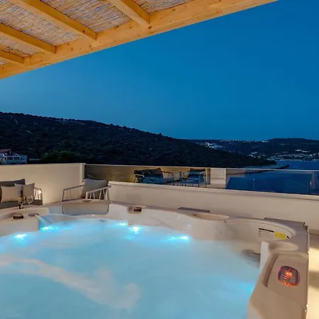 Beachfront Larisa With Whirlpool, Media فيلة روغوزنيكا