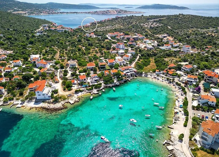 Beachfront Larisa With Whirlpool, Media